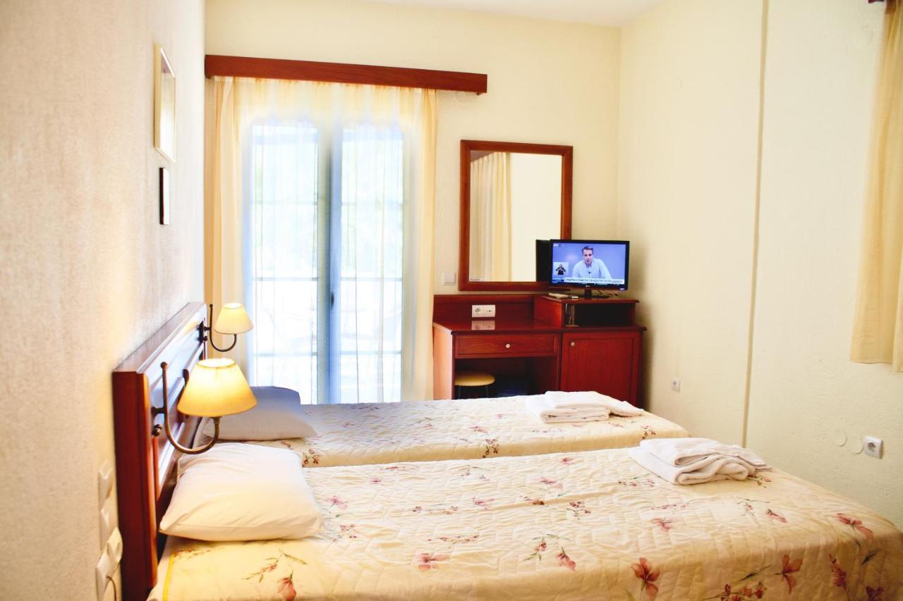 Venardos Hotel Agia Pelagia  Ngoại thất bức ảnh